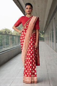 Shop for Neha and Tarun Red Pure Katan Silk Satin Saree With Blouse for Women Online at Aza Fashions Zero Neck Blouse Design, Zero Neck Saree Blouse, Katan Silk Saree Banarasi, Zardozi Border, Red Banarasi Saree, Banarasi Sari, Katan Saree, Anamika Khanna, Satin Saree