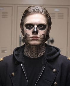 Skeleton Face Makeup, Halloween Skeleton Makeup, Holloween Makeup, Face Sculpture, Skeleton Face, Cute Halloween Makeup, Hot Halloween Outfits, Tate Langdon, Skeleton Makeup