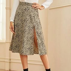 All Over Print, Split Thight, A-Line Skirt. With Zipper, Not Stretch Fabric, Nwb, Perfect Condition. Doesn't Come With Tags. White Tweed Skirt, Yellow Mini Skirt, Printed Long Skirt, Full Maxi Skirt, Dalmatian Print, A Line Mini Skirt, Suspender Skirt, Layered Skirt, Flowy Skirt