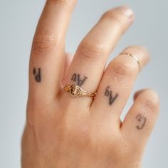 Grand Cygnet Gold Ring Cygnet Ring, Types Of Engagement Rings, Jewelry Mood Board, Catbird Jewelry, Diamond Signet Ring, Dainty Band, Engraved Ring, Bead Charms Diy, Signet Rings