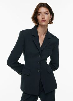 STANDOUT BLAZER | Aritzia Fitted Black Blazer, Fashion Silhouette, Womens Blazer, Hourglass Silhouette, Work Skirts, Slim Fit Blazers, Water Supply, Princess Seam, Black Blazer