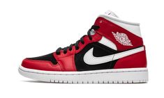 The Women’s Air Jordan 1 Mid “Gym Red/Black” is Michael Jordan’s first signature shoe in a Chicago-Bulls-centric colorway designed for women. A 2020 release, the “Gym Red/Black” Jordan 1 Mid continues the model’s association with “The GOAT’s” former ball club by featuring its team uniform colors in its design. Eye-catching Gym Red leather overlays can be found on the forefoot, toe cap, eyelets, collar, and heel. A black felt material is located on the perforated toe and mid-panel. Classic brandi Womens Air Jordan 1, Logo Wings, Womens Air Jordan, Nike X Travis Scott, Ugg Ultra Mini, Skor Sneakers, Low Air Jordan 1, Jordan Model, Black Jordans