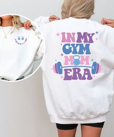 The perfect gift for cool mothers - comfortable IN MY GYM MOM ERA sweatshirt Discover our unique IN MY GYM MOM ERA sweatshirt, designed specifically for moms who want to express their unique style. This comfortable sweatshirt is not only a fashion statement but also a great gift for any mother. It is made of high-quality material and is comfortable to wear. Get this mom shirt and show everyone that you are a sporty, cool mom! ♥ PRODUCTION: After receipt of order and preview release, 1-5 days (Av White Letter Print Sweatshirt For The Gym, White Letter Print Sweatshirt For Gym, Cotton Workout Sweatshirt With Letter Print, Cotton Sweatshirt With Letter Print For Workout, White Graphic Print Sweatshirt For Workout, Letter Print Cotton Sweatshirt For Gym, Cotton Gym Sweatshirt With Letter Print, Cotton Letter Print Sweatshirt For Gym, Cotton Graphic Print Sweatshirt For Gym