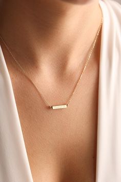 Solid Gold Bar Cremation Urn Necklace - Personalized Memorial Jewelry for Ashes Keep your loved ones close with this elegant 14K solid gold urn necklace. Crafted from high-quality, 100% real gold (not gold-filled or plated), this minimalist vertical bar pendant is a discreet and meaningful keepsake, designed to hold ashes or other precious memories. Customizable on all four sides, this piece allows you to engrave names, dates, coordinates, or symbols, creating a truly personal and unique memoria Ashes Necklace Cremation Jewelry, Ash Jewelry Cremation, Cremains Jewelry, Gold Urn, Ashes Jewelry Cremation, Ashes Necklace, Cremation Necklaces, Urn Pendant, Urn Necklace