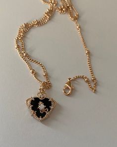 Luxury Jeweled Chain Necklace As Gift, Luxury Jeweled Chain Necklace Gift, Luxury Jeweled Chain Necklace For Gift, Metal Heart Pendant Necklace For Party, Gold Plated Pendant Necklace For Party, Heart Pendant Cubic Zirconia Necklace For Party, Heart-shaped Cubic Zirconia Necklaces For Party, Plated Heart Pendant Necklaces, Gold Plated Pendant Necklace With Jewels