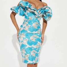 Nwt Beautiful Blue Structured Dress. Elegant Light Blue Floral Print Midi Dress, Elegant Light Blue Midi Dress With Floral Print, Light Blue Off-shoulder Evening Dress, Light Blue Fitted Midi Dress For Evening, Blue Floral Print Midi Dress For Cocktail, Blue Floral Print Gala Dress, Blue Floral Print Dress For Gala, Blue Floral Print Evening Mini Dress, Blue Long Sleeve Midi Dress For Evening