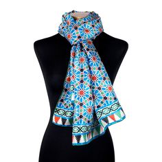 Handmade gray and blue silk scarf with an intricate pattern inspired by Islamic art from Moroccan mosaic tiles. A bold and vibrant white and blue pattern features a blend of ornate patterns, that resemble flowers. A geometric patterned silk scarf combining traditional elements with a modern, luxurious scarf. Can be worn tightly as a neck scarf, around your head as a silk hair scarf or hijab, at the waist as a belt or adjusted to your shoulders. Ideal for women's scarf casual looks. o Features: * Silk Hair Wrap, Scarf For Hair, Print Scarf Design, Pattern Scarf Silk, Couture Invisible, Blue Silk Scarf, Silk Scarf Hair, Habotai Silk, Pure Silk Scarf