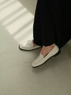 Editor's Notes23.5's shoes are inspired by women's beauty.- Light-weighted- Eye-catching stitching detail- Feminine and classic styleMeasurements(in.)- Size: KR 220MM (US 5) ~ KR 260MM (US 9)- Heel Height: 0.79in.*Fits true to size.Composition & Care- Cow leather- Outsole: rubber- Avoid direct heat and moisture- Professional cleaning is recommendedDesigner- by 23.5 Women's Beauty, Beauty Light, Professional Cleaning, Cow Leather, Beauty Women, Heel Height, Cow, Stitching, Loafers