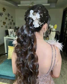 Reception Hairstyle for Indian bride, party hairdo for indian bride, cocktail hairstyle for indian bride, Reception bridal hairdo, Party Look, reception look, Trendy Bridal Hairstyle Reception Hairdo, Hairstyle For Reception, Messy Ponytail Hairstyles, Reception Hairstyles, Hairstyles For Brides, Bridal Hairstyle Ideas, Dress Types, Indian Reception, Ponytail Hairstyle