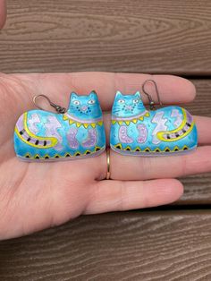 Beautiful earrings! Please see my other listings as I am happy to combine shipping! Thanks! Fun Hand Painted Blue Earrings, Fun Blue Hand Painted Earrings, Jewelry Beautiful, Etsy Earrings Dangle, Kitty Cat, Beautiful Earrings, Jewelry Earrings Dangle, Vintage Jewelry, Dangle Drop Earrings