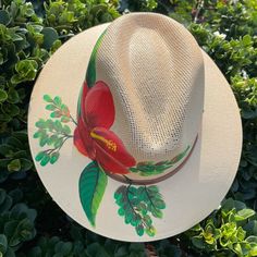 Hand Painted Straw Hat One Size Fits All Inner Rim Elastic Humming Bird Design Handcrafted In Guanajuato Mexico Spring And Summer Ready To Wear Accessory Red Bohemian Straw Hat With Short Brim, Handmade Red Straw Hat With Curved Brim, Artisan Red Hat With Short Brim, Artisan Red Hat With Curved Brim, Hand Painted Flat Brim Hats For Vacation, Casual Hand Painted Fedora Hat, Casual Hand Painted Brimmed Hats, Casual Hand Painted Hat With Short Brim, Summer Ready To Wear