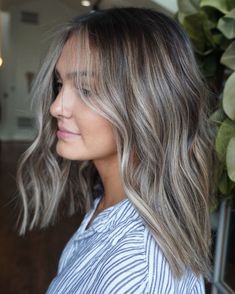 Chic Bob, Cool Blonde, Brown Blonde Hair, Hair Color Balayage, Brown Hair Colors, Brunette Hair, Brunette Hair Color