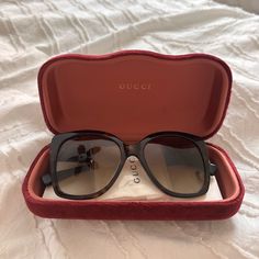 Brown/ Tortoise Gucci Sunglasses: Style #Gg0459s. 100% Authentic. Currently Retail For $435. Only Worn Once- Been Sitting In The Glass Case Since. Includes Red Velvet Glass Case. Not A Single Scratch Or Sign Of Wear- Basically Brand New. Sunglasses Style, Glass Case, Gucci Sunglasses, Gucci Accessories, The Glass, Tortoise, Red Velvet, Sunglasses Accessories, Velvet