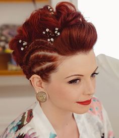 Wedding Hair Short, Red Wedding Hair, Cool Wedding, Pin Up Hair, Hairdos For Short Hair, Hair Creations, Peinados Fáciles Para Cabello Corto, Short Wedding Hair