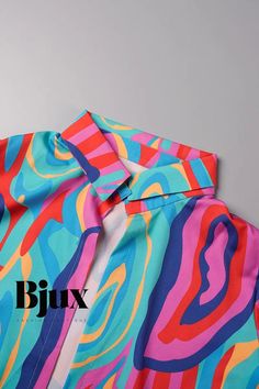 Bjux - Contemporáneo Rosa Rojo Impreso Patchwork Anudado Cuello Camisa Manga Corta Conjunto de Dos Piezas Summer Multicolor Stretch Shirt, Multicolor Stretch Summer Shirt, Summer Stretch Multicolor Shirt, Fitted Red Shirt For The Beach, Fitted Red Shirt For Beach, Red Stretch Shirt For Summer, Multicolor Short Sleeve Party Shirt, Multicolor Printed Blouse With Collar, Multicolor Collared Blouse For Party