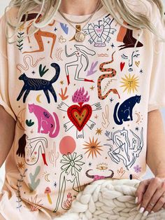 Multicolor Tops With Funny Print For Spring, Spring Graphic Print Stretch Blouse, Spring Stretch Blouse With Graphic Print, Bohemian Pink Tops With Graphic Print, Clothing Hacks, Crew Neck Top, Dark Fashion, Illustration Print, Western Fashion