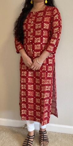 Red bandhini print kurta for comfort and gorgeous look. hand wash only. Red Kurti, Printed Kurti, Indian Ethnic Wear, Ethnic Wear, Tunic Top, Womens Clothing Tops, Black Jeans, Tunic Tops, Hand Wash