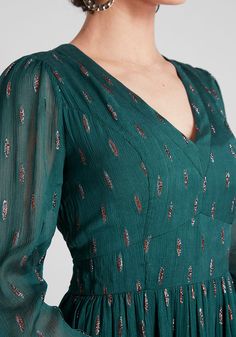 Maxi Cotton Dress, Salwar Neck Designs, Evening Maxi Dress, Green Maxi Dress, Enchanted Evening, Simple Kurti Designs, Long Kurti Designs, Kurta Neck Design, Kurti Neck Designs