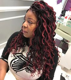 Black And Burgundy Curly Twists Burgundy Twists, Curly Twists, Burgundy Box Braids, Twists Hairstyles, Senegalese Twist Hairstyles, Senegalese Twists, Longer Pixie Haircut, Long Box Braids, Twist Styles