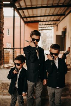 5 Entertaining Wedding Activities For Kids - Southern Love Creative Wedding Activities For Kids, Wedding Security, Wedding Thailand, Ad Photography, Ring Bearers, Wedding Planning Timeline, Dream Destination Wedding, Wedding Activities, Planning Inspiration