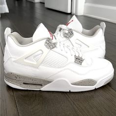 The Shoe Comes With The Box - Has Been Worn 2-3 Times, Hasn’t Been Used In Dirty Areas. Jordan 4 Retro, Jordans For Men, Jordan Shoes, Mens Shoes Sneakers, The Box, Oreo, Shoes Mens, Men's Shoes, Jordan