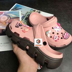 Sandal Crocs, Crocs With Charms, Roller Shoes, Fly Shoes, Cute Slippers, Fashion Slippers