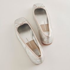 ANISA Ballet Flats Silver Distressed Leather | Designer Ballet Flats – Dolce Vita Elegant Closed Toe Ballet Flats For Fall, Elegant Almond Toe Ballet Flats For Fall, Elegant Low Heel Ballet Flats For Galas, Elegant Spring Ballet Flats With Bow, Elegant Ballet Flats For Spring Formal Events, Elegant Ballet Flats For Formal Spring Occasions, Elegant Leather Ballet Flats For Wedding, Chic Ballet Flats For Galas, Chic Leather Ballet Flats For Wedding