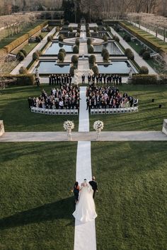 Outdoor wedding, ceremony, Oheka castle, classic wedding, spring, New York, castle wedding Bride To Be Bachelorette, Mansion Wedding Venues, Aesthetic Wedding, Wedding Money, Future Wedding Plans