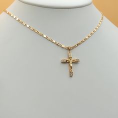 GOLD PLATED JEWELRY 18K Gold Plated Crucifix Crystal Cross Pendant & Chain Pendant Size: 1.35 in (Including hinge) Chain Size: 17.5 in Length Great for Father's Day, Mother's Day, Baptism, Confirmation, Wedding, Birthdays. Ideal para el Dia del Padres, Dia de las Madres, Bautismos, Confirmaciones, Bodas, Cumpleaños. We seek to do the best in our work, if there is any problem, please let us know to fix it ASAP. God bless you! U.S. Seller: Shipping with tracking number. Gold Crystal Rhinestone Cross Pendant Necklace, Gold Cross Crystal Necklace, Gold Cross Necklace With Crystal, Gold Crystal Cross Necklace, Gold Rhinestone Cross Pendant Necklace, Gold Crystal Cross Pendant Jewelry, Gold Plated Rhinestone Necklace, Gold Crystal Pendant Chain Necklace, Gold Rhinestone Necklace With Gold Chain For Gift