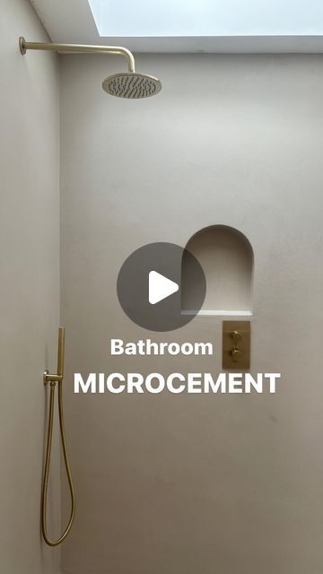 Amy Jones | on Instagram: "AD | our MICROCEMENT journey 🚽🚿🌾🤍✨  As mentioned previously, we knew from day 1 we wanted a specific look with our bathroom, as we were inspired by one we saw in Thailand. When we stumbled upon microcement, we fell in love and knew it was EXACTLY what we needed to achieve our dream bathroom ☁️🪨🤍  Firstly… WHAT is microcement? ⬇️  • Microcement is a seamless surface finish, which offers a unique alternative to tiles & other traditional surfaces. It is applied continuously by hand-trowel,  eliminating the need for joins or grout lines. 🪄   The cement-based finish is incredibly strong, durable and waterproof. It can be applied to a wide range of substrates creating seamless floors, walls, bathrooms, wet rooms and worktops.  Why WE chose Relentless Microcement Alternative To Tiles In Bathroom, Polished Concrete In Bathroom, Bathrooms With Microcement, Cement Walls Bathroom, Bathroom Ideas Microcemento, Microcement Bathroom Walls, Bathroom Cement Floor, Bathroom Cement Wall, Microcement Bathroom With Tiles