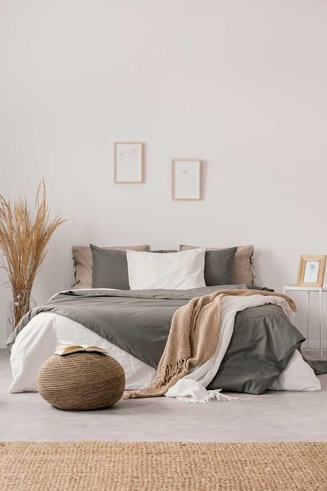 White And Beige Bedroom, Tan Bedroom, Taupe Bedroom, Beige Bedroom Decor, Beige Room, Bilik Idaman, Brighter Bedroom, Beige Bedroom, Neutral Bedroom