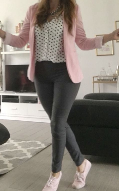 Gray And Pink Outfits For Women, Work Outfits With Gray Pants, Pink Business Casual Outfits For Women, Gray Pants Pink Top Outfit, Pink Blouse Work Outfit, Pink Cardigan Outfit Work, Pastel Work Outfit, How To Style Pink Shoes, Gray Pants Work Outfits Women