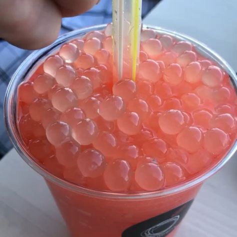 Watermelon Boba, Lychee Boba, Watermelon Slushy, Juicy Food, Period Cravings, Lychee Jelly, Aesthetic Foods, Food Therapy, Covered Strawberries