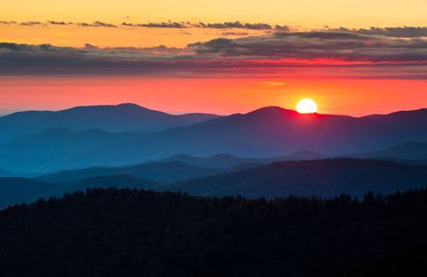 sunset in the Smoky Mountains Tennessee Mountains, Dave Allen, Clingmans Dome, Smoky Mountains Vacation, Smoky Mountains Cabins, Mountain Pictures, Gatlinburg Tennessee, Fine Art Landscape Photography, Park Landscape