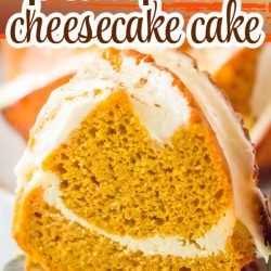 Pumpkin Cheesecake Swirl, Swirl Pound Cake, Swirl Bundt Cake, Easy Pumpkin Cheesecake, Pumpkin Bundt Cake, Pumpkin Recipes Easy, Pumpkin Pie Mix, Pumpkin Cake Recipes, Spice Cake Mix