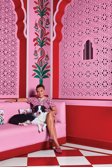 Pink Red Interior, Pink And Red Interiors, Pink And Red Room, Pink And Red Bedroom, Frederic Magazine, Historic Townhouse, Emprendimiento Ideas, Pink Guava, Old Mansion