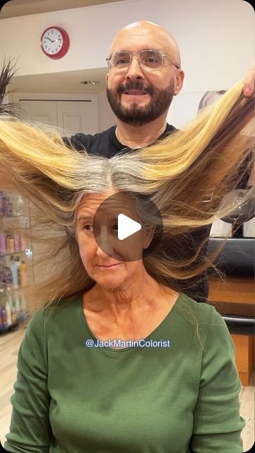 Ｊａｃｋ Ｍａｒｔｉｎ on Instagram: "If you want to try to take your client to her natural hair color my first advice to you is to ask your client to grow her natural roots about 3-4 inches so you can have a clear view of her root pattern that you can easily see it and match the previously colored hair to her roots pattern. Never alter or touch her natural roots because if you do you will create another line of demarcation and that’s what you need to stay away from.  For this transformation I used @pulpriothair cream bleach with 20 vol developer until I reached level 10 pale blonde. I then used @pravana platinum express toner for about 15 minutes with zero lift developer to cancel all the yellow tone, then I used pravana 8sbv ( Smokey series) to create the low lights based on the roots pattern. For Light Skin Tone Hair Color, Black Toner For Blonde Hair, Beautiful Blonde Hair Color Ideas, Best Blonde For Graying Hair, Toning Down Blonde Hair, Root Color Hair, Hair Roots Color, Dyed Blonde Hair Dark Roots, Hair Toner Colors