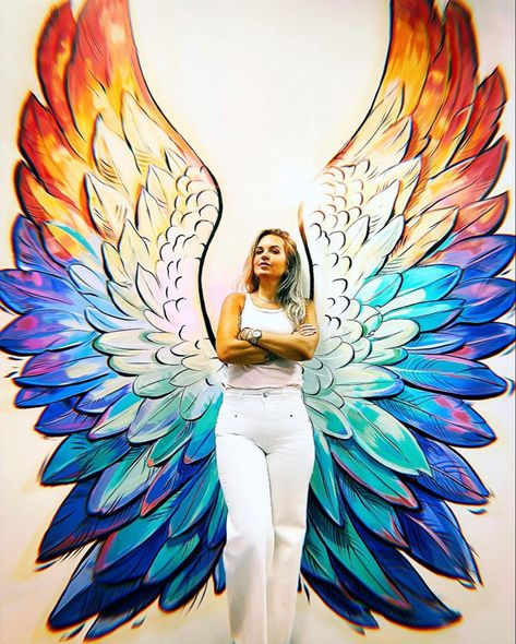 Wings Wall Painting Ideas, Wall Wings Painting, Angel Wings Mural Street Art, Angel Wings On Wall, Wing Mural Street Art, Angel Wings Mural, Photo Op Mural Ideas, Wings Mural Street Art, Wings Painting On Wall