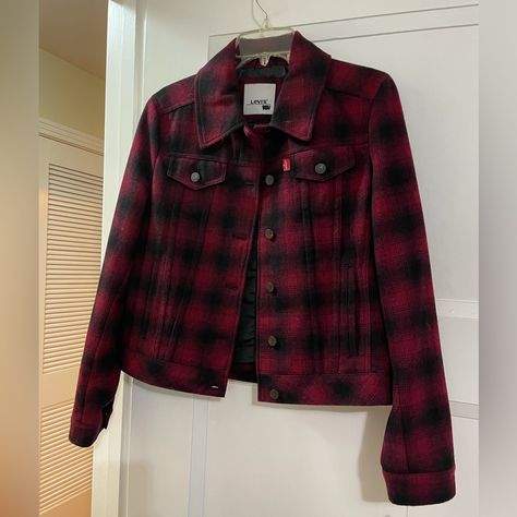 Brand New With Tags, Never Worn. Similar To Cut Of A Jean Jacket, Hits Close To Hips. Beautiful Dark Red/Burgundy Plaid Pattern. Pretty Hefty Weight, Not Flimsy. Size Medium. Buffalo Plaid Jacket Outfit, Plaid Coat Outfit, Plaid Jacket Outfit, Buffalo Plaid Jacket, Red Plaid Jacket, Maroon Jacket, 2024 Style, Plaid Coat, Red Burgundy