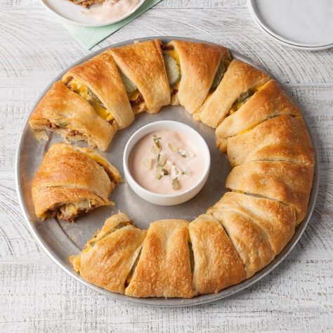 Crescent Ring Recipes, Best Ground Beef Recipes, Crescent Ring, Winter Comfort Food, Crescent Roll Recipes, Dinner Prep, Crescent Roll, Crescent Rolls, Rolls Recipe