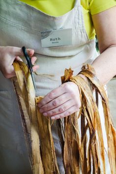 Wild Basketry, Handmade Baskets Weaving, Nature Weaving, Weaving Diy, Flax Weaving, Basket Art, Basket Weaving Diy, Traditional Baskets, Basket Making