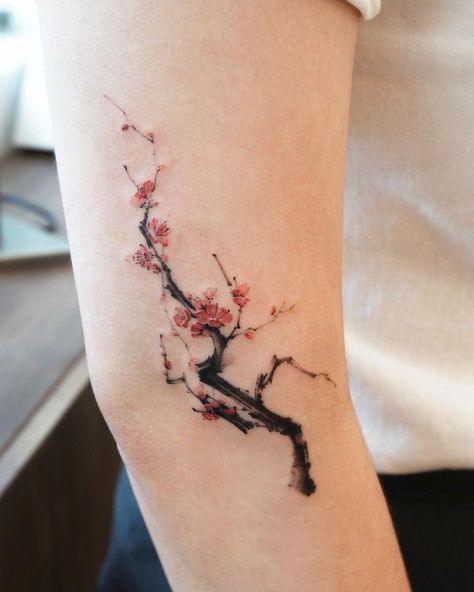 Tato Cover, Couple Small Tattoos, Couple Tato, Boy Tattoo Ideas, Hand Tato, Tato Design, Tree Branch Tattoo, Libra Tattoo, Branch Tattoo