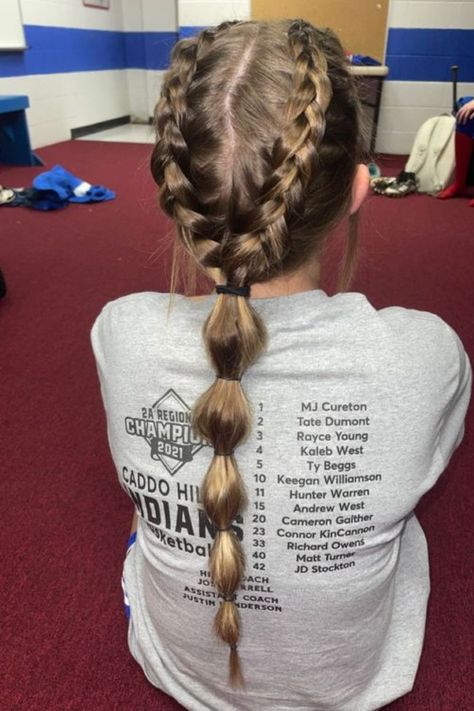 Top 27 Cute Basketball Hairstyles To Stun The Court Hockey Hair, Cute Volleyball Hairstyles, Running Hairstyles, Soccer Hairstyles, Soccer Hair, Track Hairstyles, Beyonce Hair, Basketball Hairstyles, Competition Hair