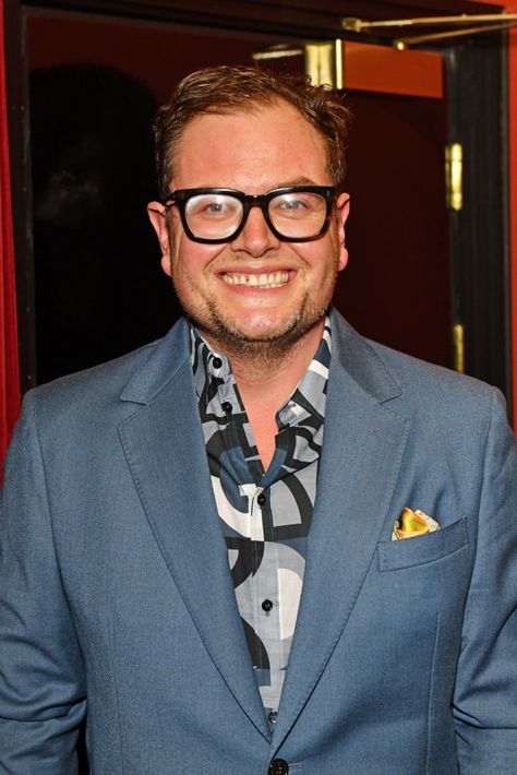 ALAN Carr has revealed he’s a distant relative of ITV star Jonathan Ross. The comedian, 45, and broadcaster Jonathan, 61, both have links to Margate, Kent, and somewhere along the line share the same ancestors. Masked Singer judge Jonathan wasn’t best pleased when he found out though. Speaking to the star on his Life’s A […] Natural Hair Maintenance, Alan Carr, Margate Kent, Jonathan Ross, The Comedian, Masked Singer, Birthday Meme, Emmy Award, Hair Maintenance