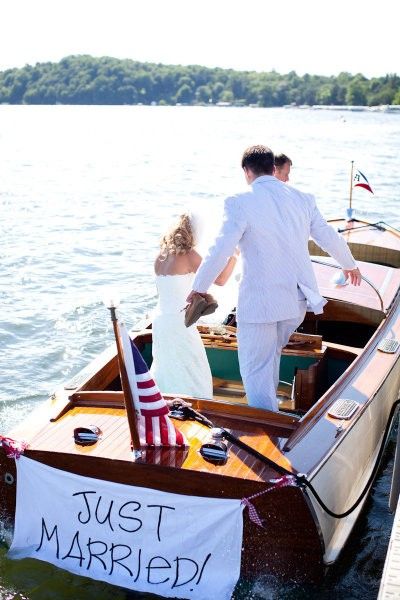 Boat Wedding, Minnesota Wedding, On A Boat, Lake Wedding, Nautical Wedding, Northern Michigan, Photo Couple, Wedding Shots, Foto Inspiration