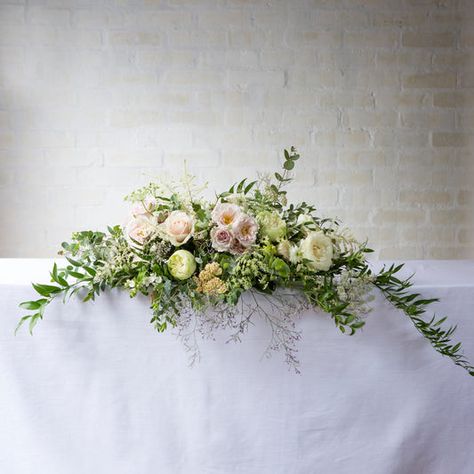 Flowers For Small Weddings & Elopements | Order Wedding Flowers Online – Snapdragon Edinburgh Simple Wedding Alter Flowers, Signing Table Flowers, Wedding Top Table Flowers, Wedding Flower Arrangements Table, Top Table Flowers, Garden Style Wedding, Country Garden Flowers, Wedding Top Table, Very Small Wedding