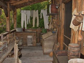 The Old Tattered Flag: A primitive homestead tour..... Wooden Bins, Tattered Flag, Porch Sitting, Antique Booth, Booth Displays, Prayer Group, Primitive Homes, Country Porch, Prim Decor