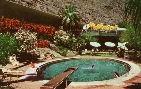 Tennis Club, Designed by Paul R. Williams and A. Quincy Jones in 1947 Palm Springs Tennis Club, Mid Century Palm Springs, Vintage Palm Springs, Palm Springs Architecture, Palm Springs Style, Round Pool, Mid Century Architecture, Palm Springs California, Tennis Club