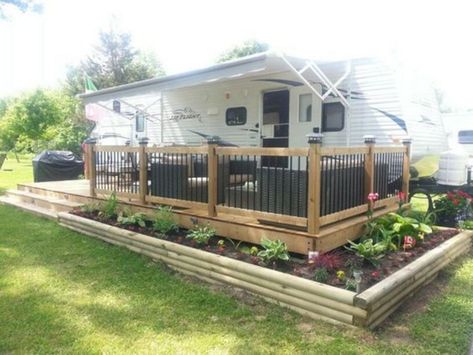 Terrasse Mobil Home, Campsite Decorating, Trailer Deck, Outdoor Living Deck, Camping Vintage, Camper Trailer Remodel, Diy Camper Remodel, Rv Homes, Trailer Living