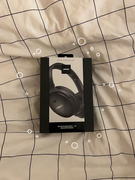 Bose Headphones Aesthetic Black, Bose Qc45, Bose Headphones Aesthetic, Headphones Bose, Headphones Aesthetic, Bose Headphones, New Babies, Junior Year, Aesthetic Cute